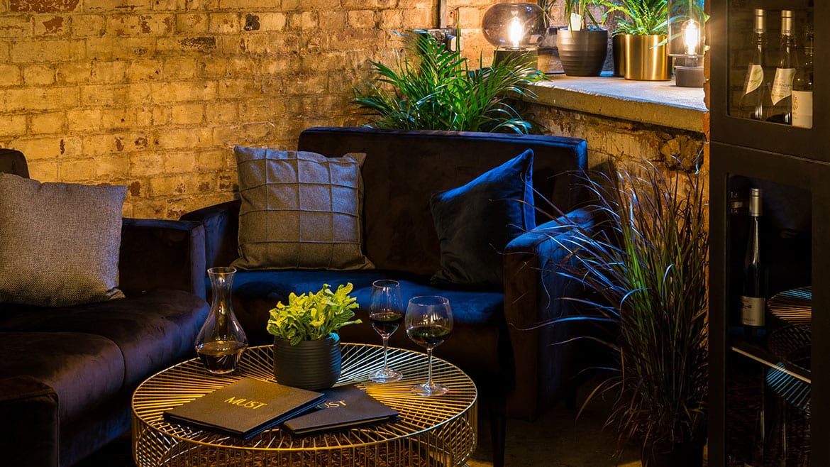Must Wine Bar Harpenden
