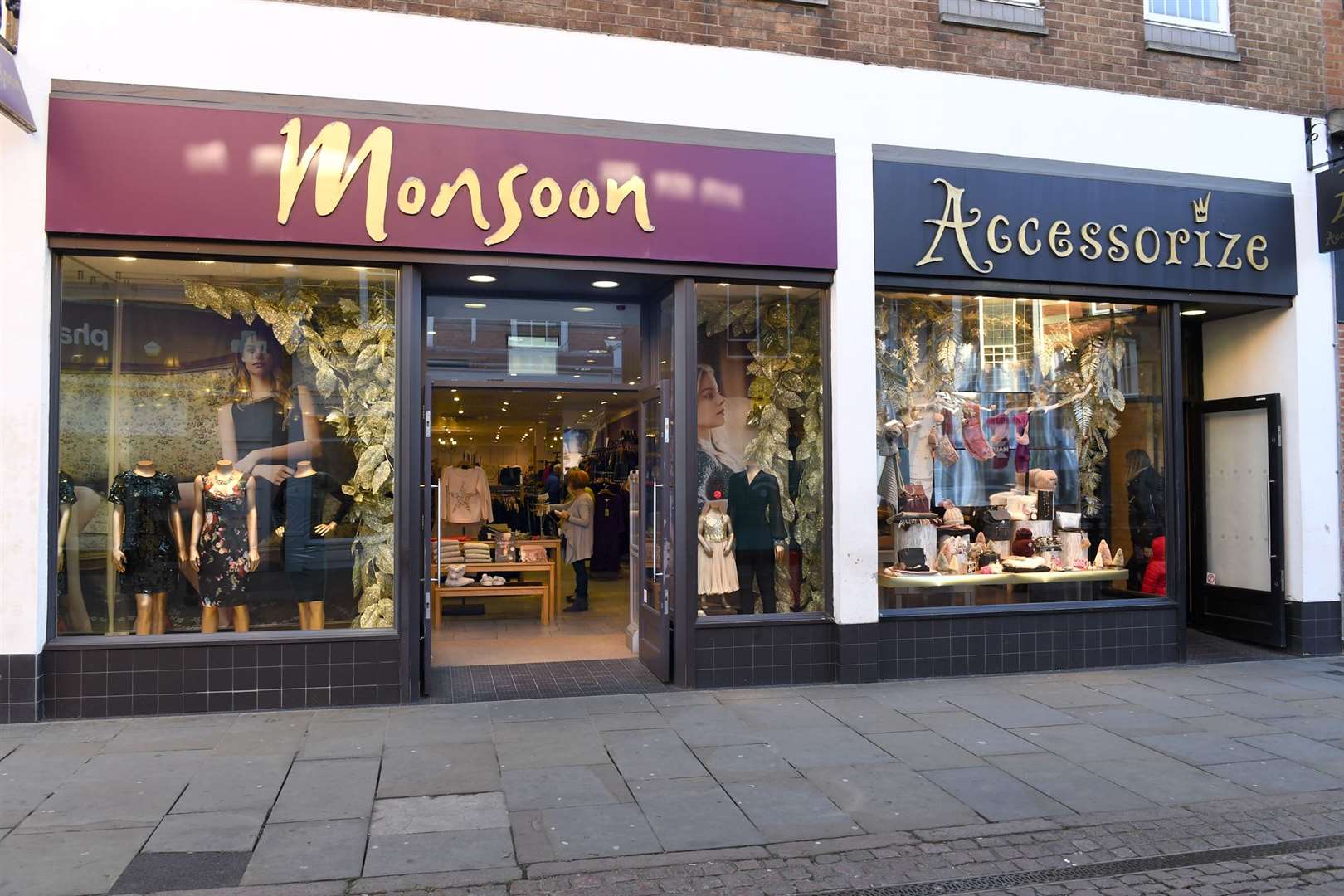 Monsoon Accessorize, the business behind popular High Street fashion retailers Monsoon and Accessorize have announced they are closing 35 stores across the UK with 2 in The Three Counties
