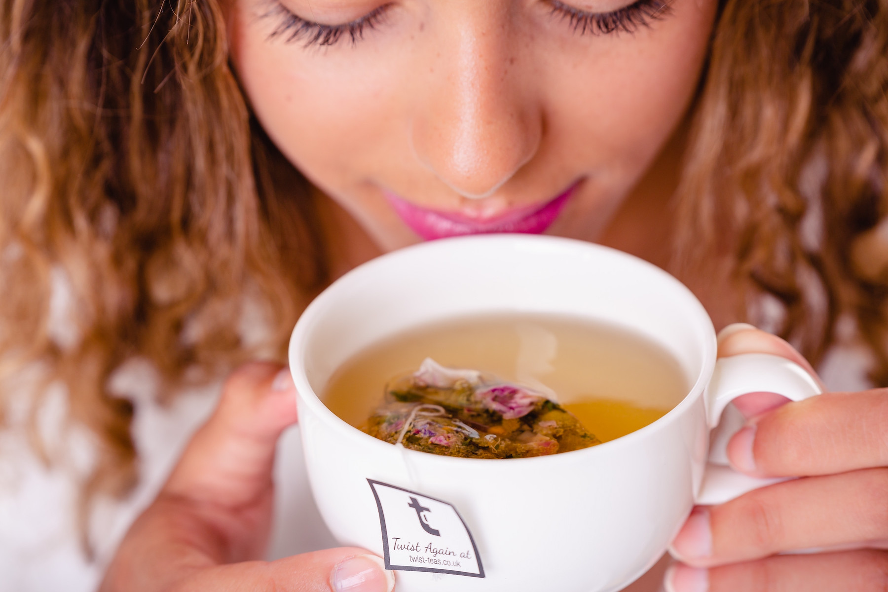 Bow down to royal-tea - Harpenden based Twist Teas