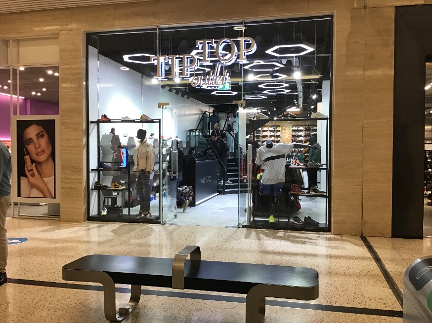 TipTop Outlet opens brand new store at The Mall Luton
