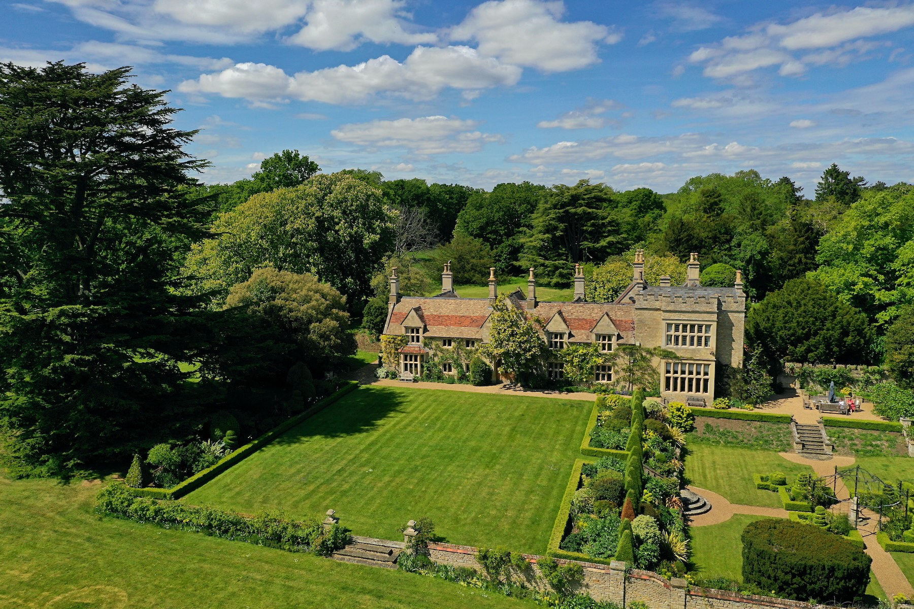 Jungle Curates an Exclusive Music Experience at Tofte Manor